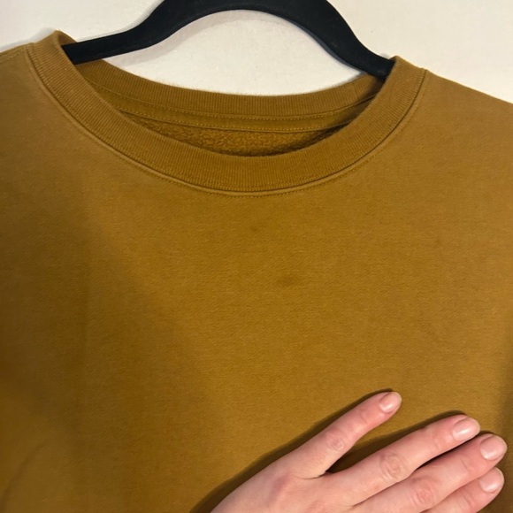Girlfriend Collective Cropped Mustard Sweatshirt - Picture 4 of 4
